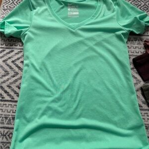Nike Green Fitted Short Sleeve T-Shirt
